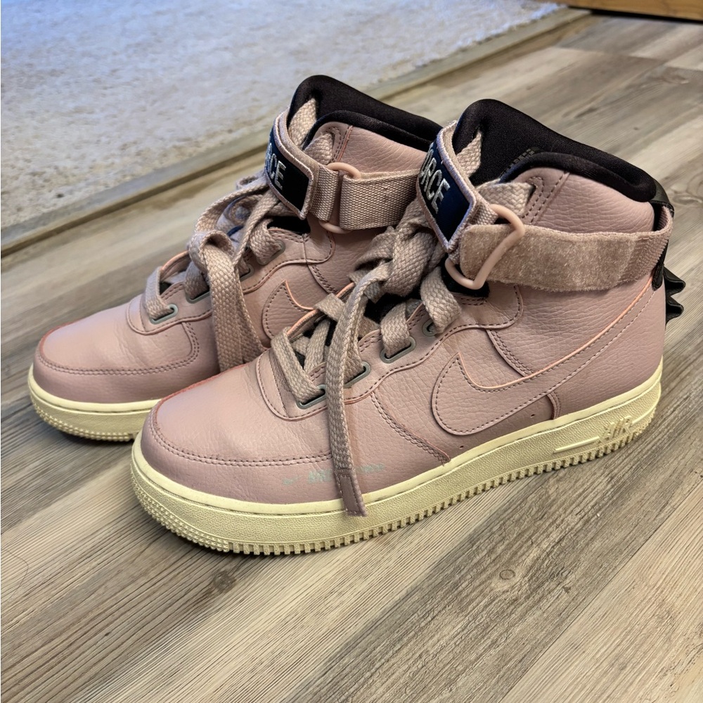 NIKE AIR FORCE 1 (women) AF1